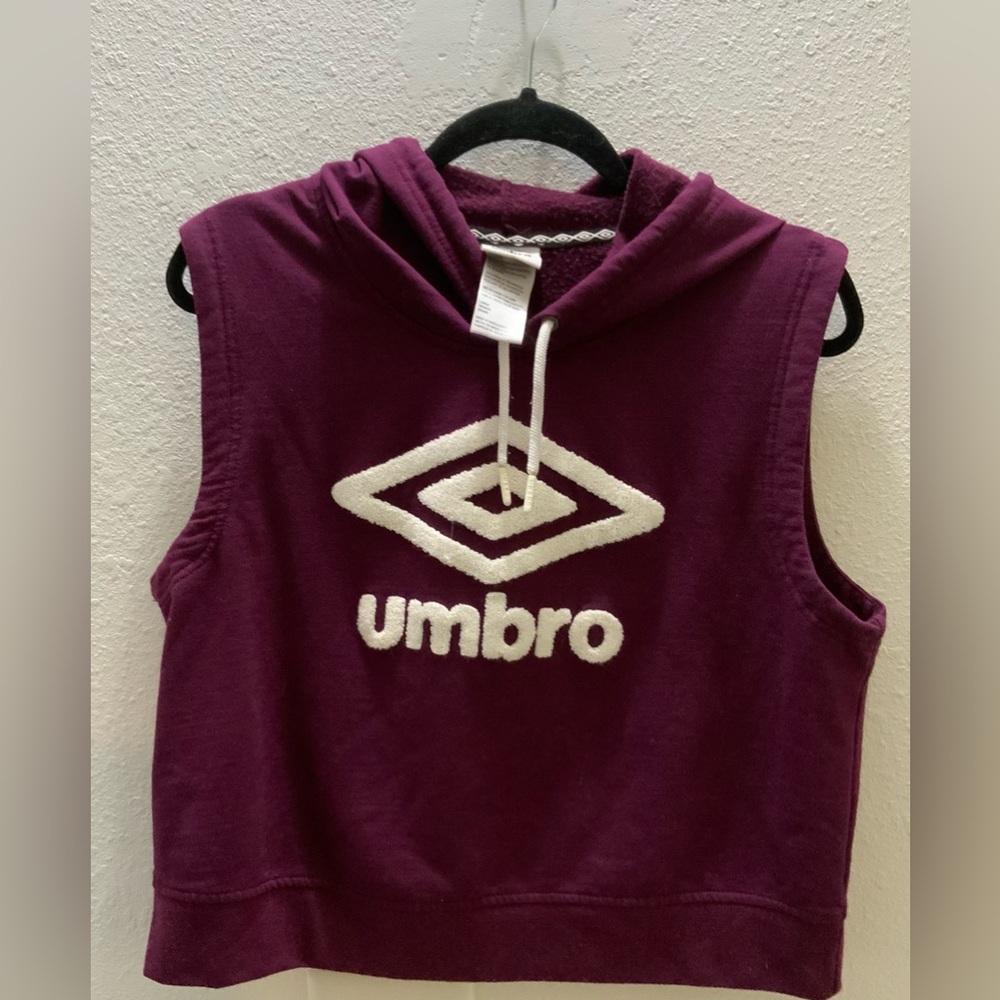 Umbro Women Pickled Beet Sleeveless Crop Sweatshirt Hoodie Large